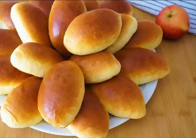 Пирожки с креветками и брокколи 